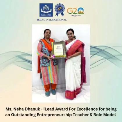 iLead Award For Excellence Outstanding Entrepreneurship Teacher & Role Model Pic Four